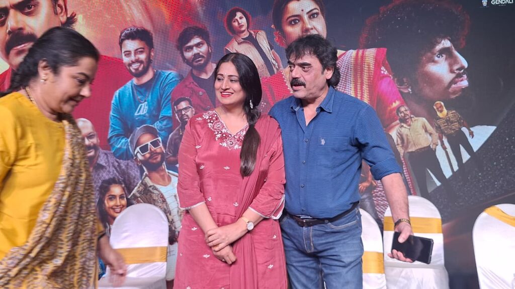 Shashikumar Tara Rudravathara director Sawaad Mangaluru addressing press