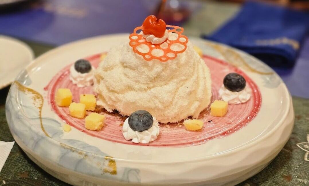 Moai Veg Restaurant Jayanagar – A Stylish Vegetarian Dining Experience Moai Veg Restaurant Jayanagar signature vegetarian dishes on table