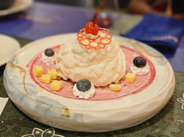 Moai Veg Restaurant Jayanagar – A Stylish Vegetarian Dining Experience Moai Veg Restaurant Jayanagar signature vegetarian dishes on table