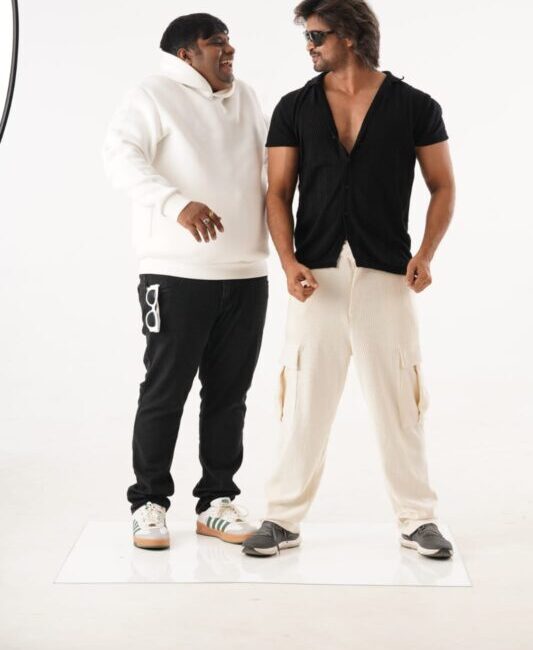 Chandan Kumar in Flirt Kannada movie courtroom scene – Flirt Kannada Movie Review