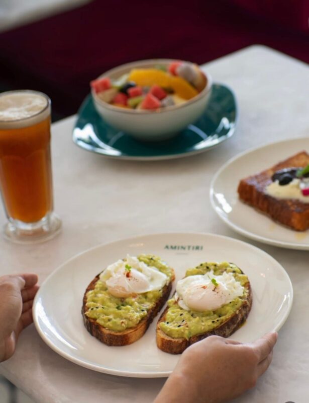 Amintiri Bengaluru Dessert Cafe: A Stylish Patisserie Experience on Museum Road Lotus Biscoff Pull-Up Cake at Amintiri Bengaluru dessert cafe