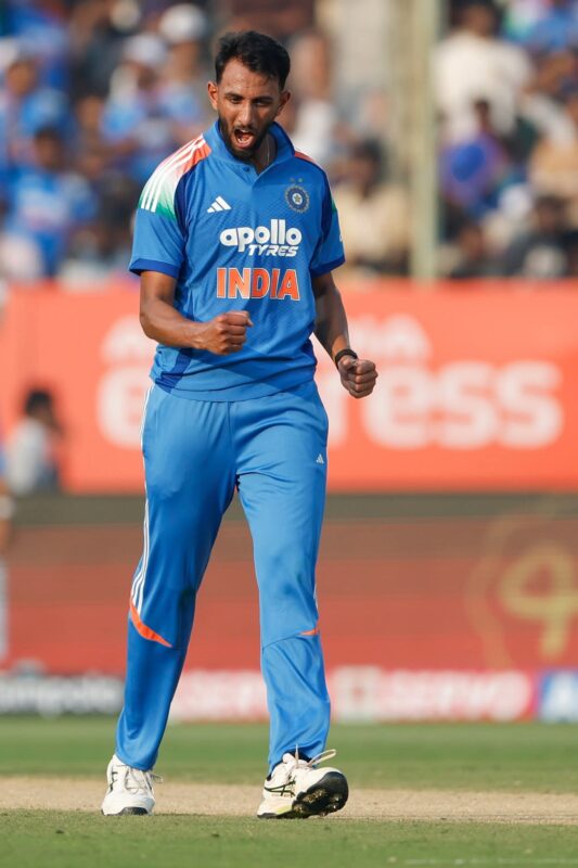 Prasiddh Krishna Four-Wicket Spell ODI: A Match-Winning Answer to Critics Krishna being congratulated by teammates after his match-winning spell