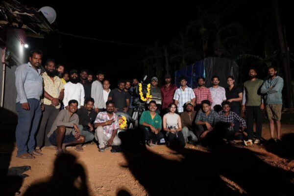 Lead actors Yashwant Kumar and Mandara Battalahalli in a scene