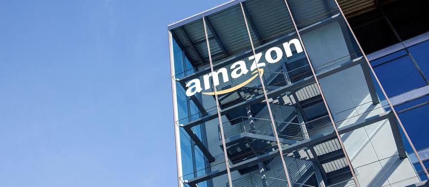 Amazon India $35 Billion Investment: Tech Giant Pledges Massive Expansion Across E-Commerce, Cloud & AI Infographic of the $35 billion investment breakdown across sectors