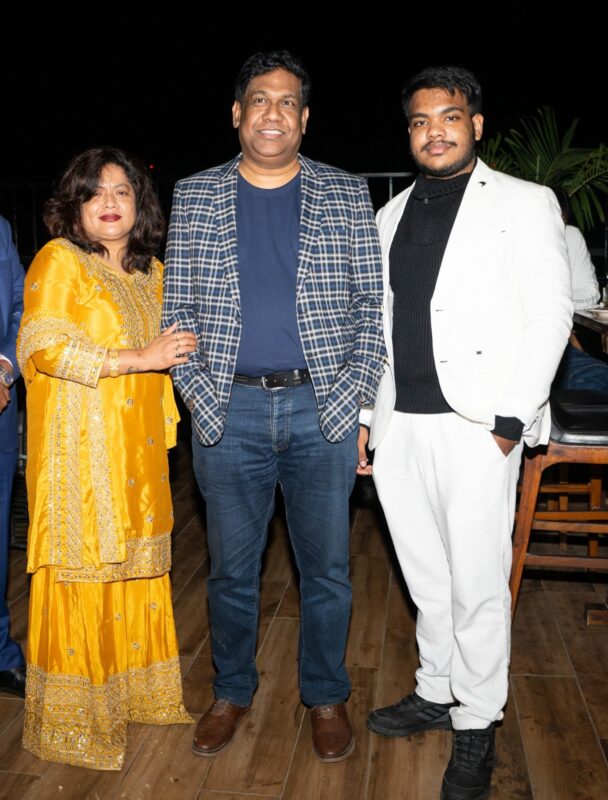 Founders Alankar Pandian and Mahesha H at the Budbee Restobar event