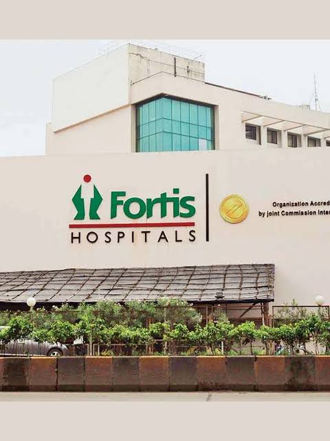 Fortis Acquires People Tree Hospital in ₹430 Crore Deal Official signing ceremony for the deal where Fortis acquires People Tree Hospital Bengaluru.