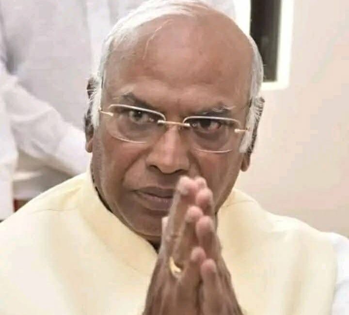 High Command Will Not Interfere in Leadership Matters: Kharge Congress President Mallikarjuna Kharge addressing the media on Karnataka leadership.