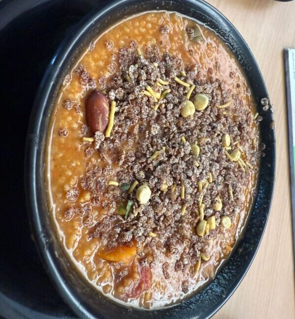 A nourishing grain bowl or fresh salad from Café Natural's clean food menu.