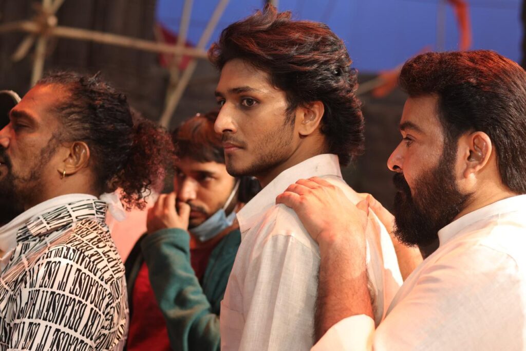 Scene still featuring Samarjit Lankesh and Mohanlal together in Vrushabha.