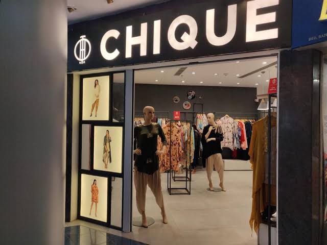 A shopper exploring the Indo-western womenswear collection at the Chique Bengaluru store.