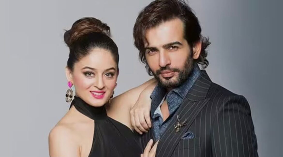 Jay Bhanushali Mahhi Vij Separation Announced in Joint Statement A recent happy family photo of Jay Bhanushali, Mahhi Vij, and their three children.