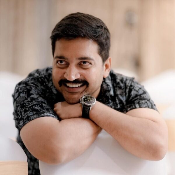 Heggana Muddu Film Daali Pictures Announces 2026 Drama-Thriller Project Director Avinash Balekkal on the film set of his debut feature, Heggana Muddu.