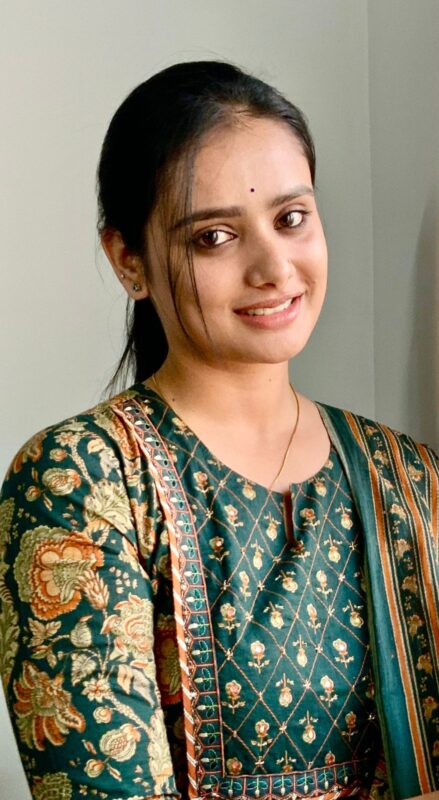 Vanditha Paired Opposite Chikkanna in the Upcoming Lakshmiputra Film A group photo of the Lakshmiputra cast including Vanditha, Chikkanna, Tara, and Kuri Prathap.