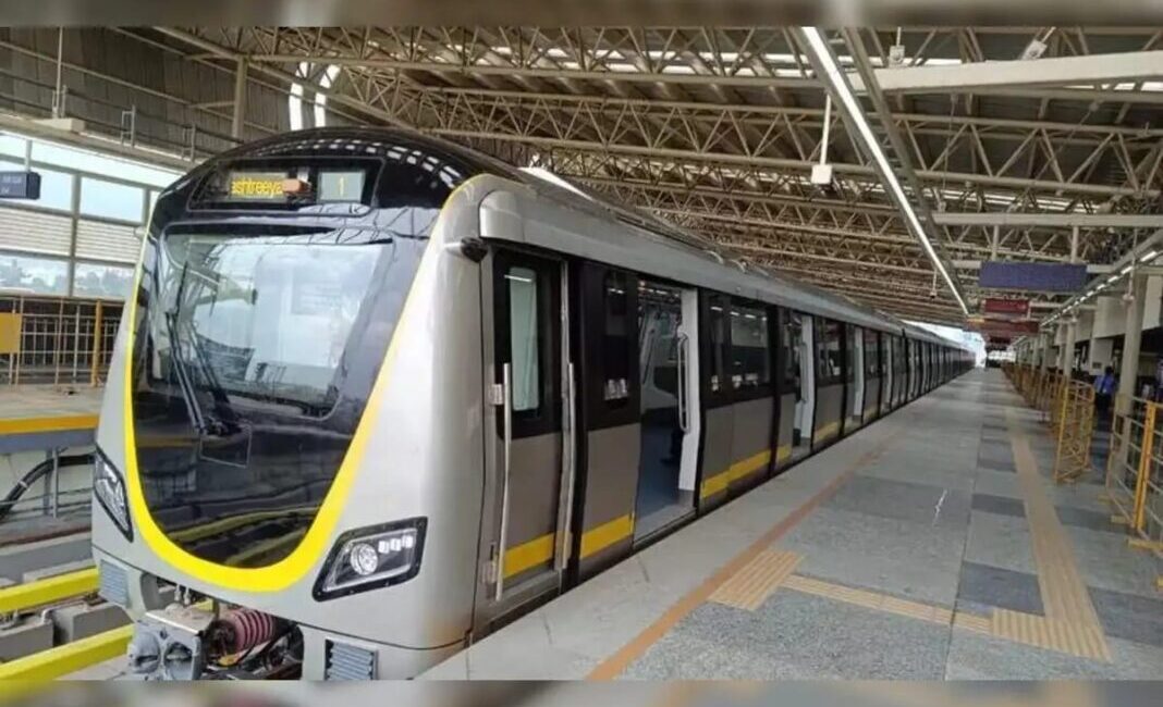 Yellow Line Seventh Train BMRCL Cuts Peak-Hour Wait Times for Commuters A digital display at a Yellow Line station showing the updated 10-minute frequency during peak time.